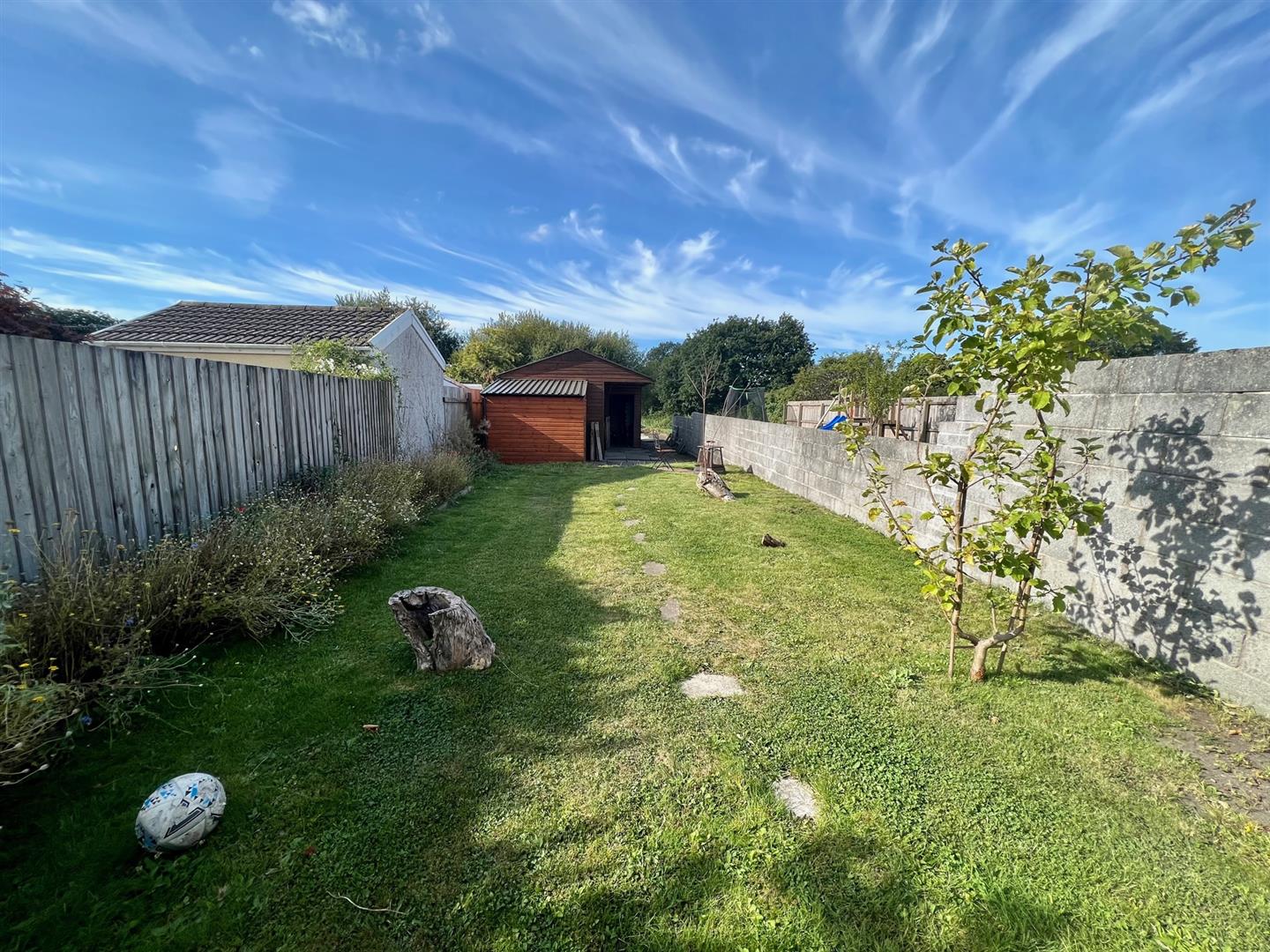 Heol Y Bwlch, Bynea, Llanelli, £199,950 Dawsons Property